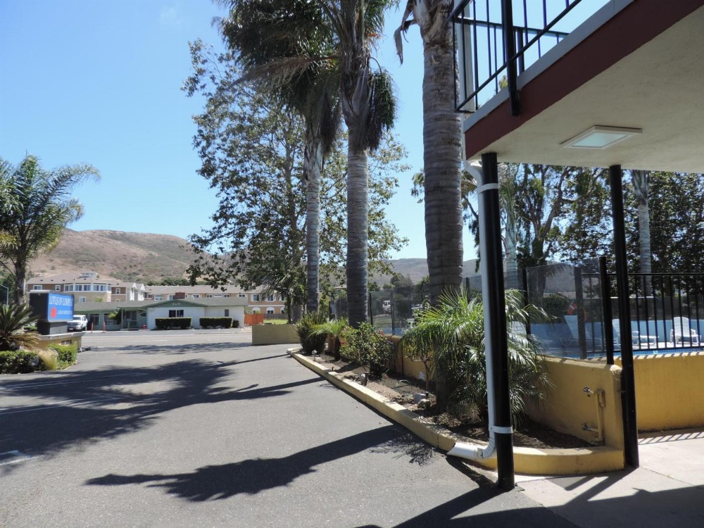 Lotus of Lompoc - A Great Hospitality Inn
